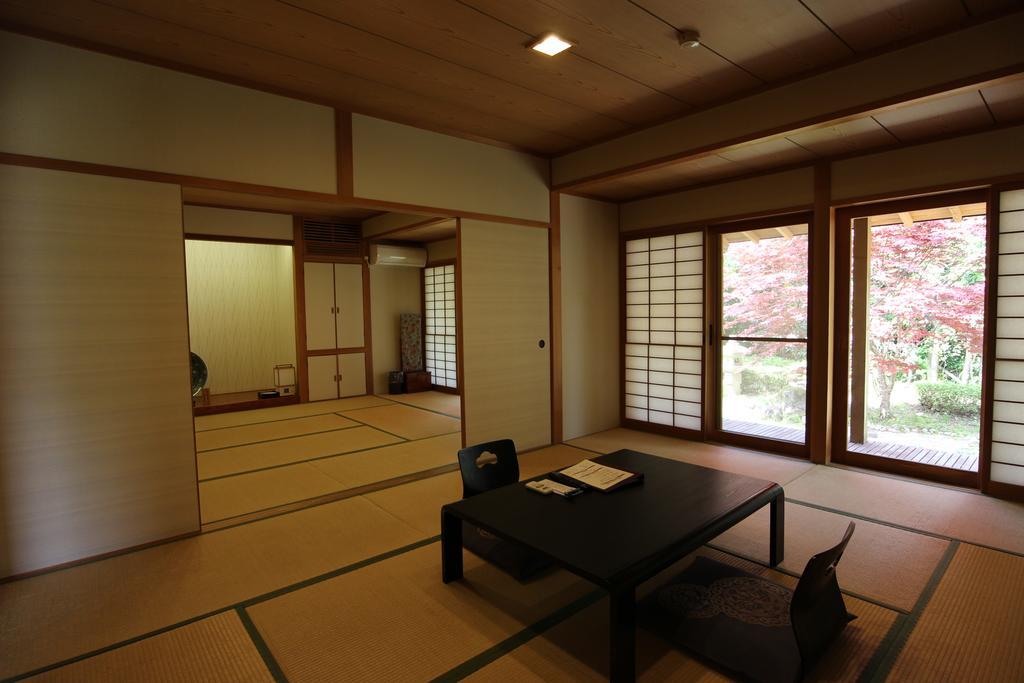 Yamaga Onsen Kazenosato Hotel Kitsuki Zewnętrze zdjęcie